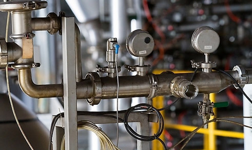 儀(yí)器儀表為主的電(dian)子電器彈簧，典型(xing)産品如電動機電(dian)刷彈簧